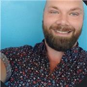 Profesora de inglés actual con más de 5 años de experiencia en práctica oral, pronunciación, fonética y gramática. Especialízato en el aprendizaje de adultos y los adolescentes